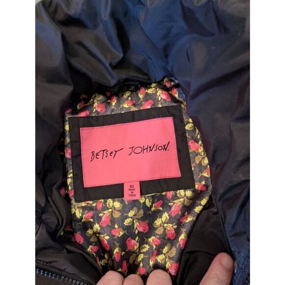 Betsey Johnson Women's xs Black Down Filled Feathers Quilted Puffer Jacket Hoode - Picture 4 of 7